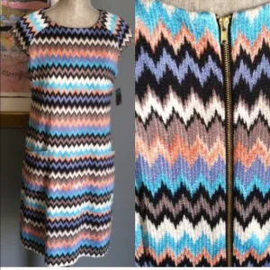 Gabby Skye Pocketed Dress