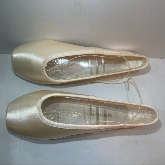 Gaynor Minden new never worn sleek fit Europe ballerina dance pointe shoes 8.5