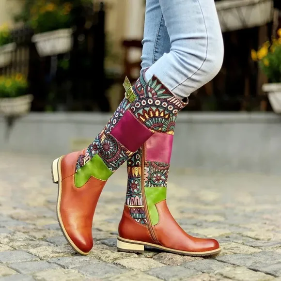 GENUINE LEATHER AND EMBROIDERED PATCHWORK ROUND TOE FLAT RIDING BOOTS NEW! Sz7.5