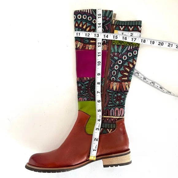 GENUINE LEATHER AND EMBROIDERED PATCHWORK ROUND TOE FLAT RIDING BOOTS NEW! Sz7.5