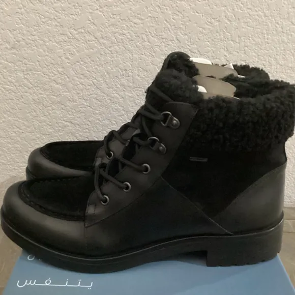 GEOX Rawelle ABX Faux Shearling Trimmed Waterproof Boots, size 10.5