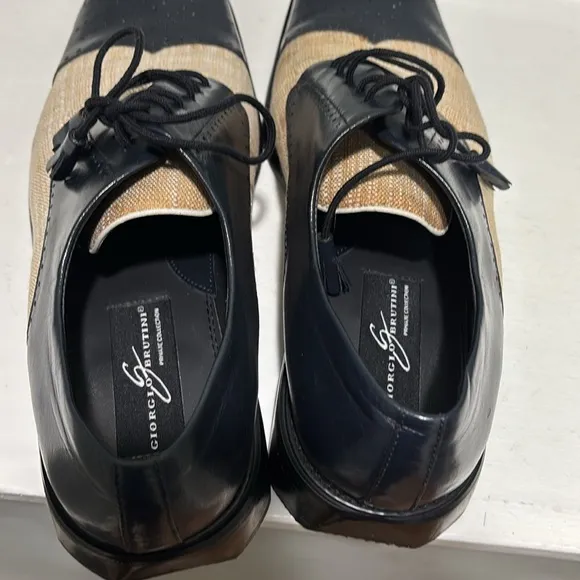 Giorgio Brutini Two-Tone Cream/Navy Square Toed Tassled Oxford Dress Shoes- 11