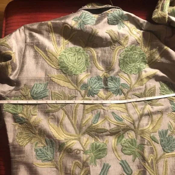 Gorgeous Pale Green Silk Coat/Kimono from Kashmir Imports; NWT; Size Medium;
