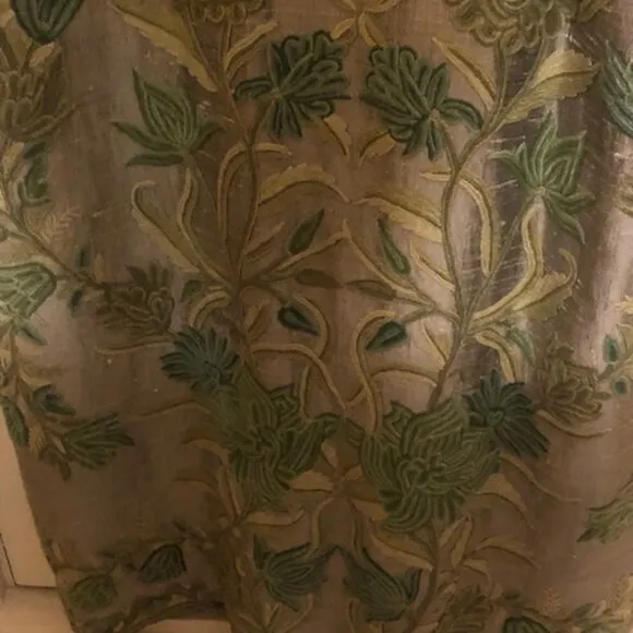 Gorgeous Pale Green Silk Coat/Kimono from Kashmir Imports; NWT; Size Medium;