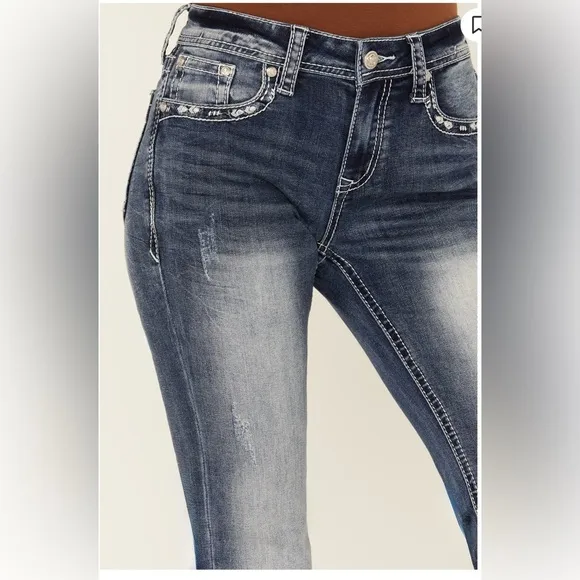 GRACE IN LA WOMEN'S MEDIUM WASH CROSS EMBROIDERED MID RISE BOOTCUT Size:30