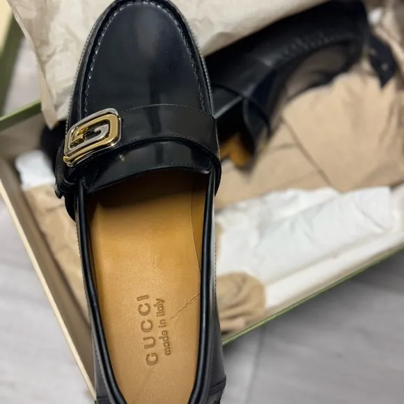 Gucci men’s shoes, size 8.5Never worn, brand new, still in box.