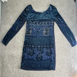 Hale Bob Floral Silk Velvet Burnout Dress Embroidered Beaded Womens Size Small