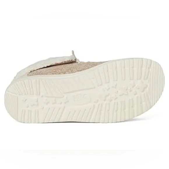 Hey Dude Wendy Fold Brushed Cozy Shoes Ivory beige women’s size 10 NWT