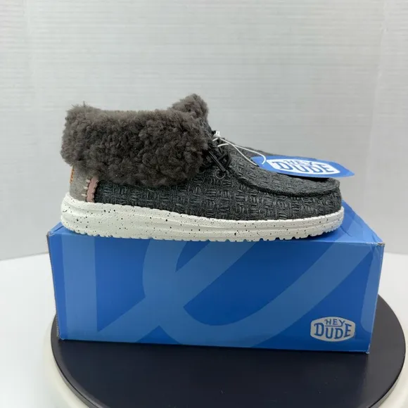 Hey Dude Wendy Fold Youth Kids Stitch Cozy Black Gray Casual Shoes Size 1Y NEW