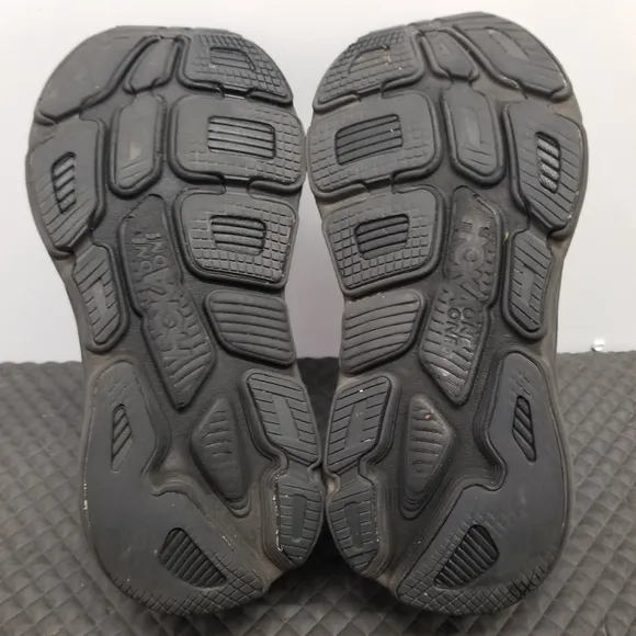 Hoka Bondi 7 Men's Running Shoe * Size: 7.5 2E Wide