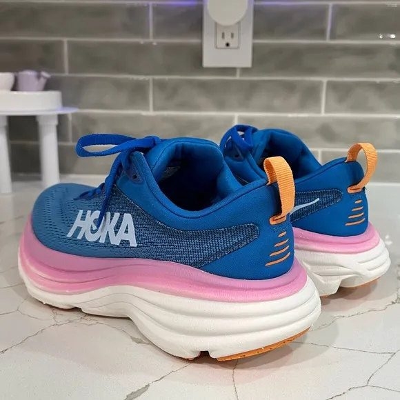 Hoka Bondi 8 Sneakers. Women’s Size 5 D. Color Coastal Sky