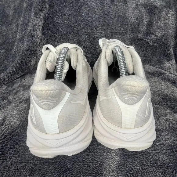 Hoka One Clifton 9 Women size 10 Wide