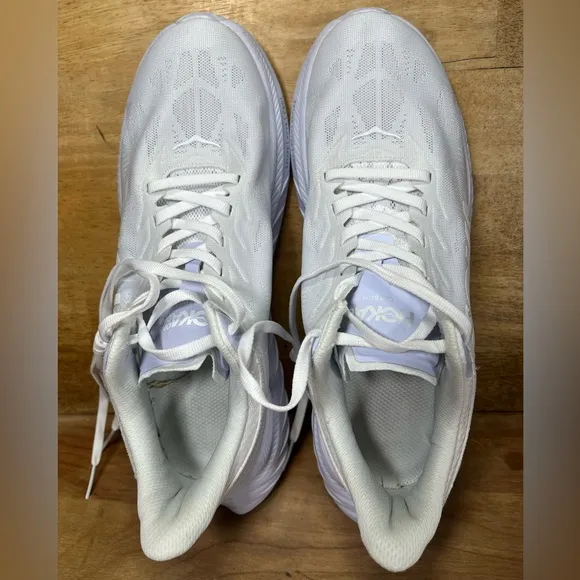 Hoka One One Carbon X 2 LIGHTWEIGHT Mens Size 8 (D) Running Shoes Sneakers White