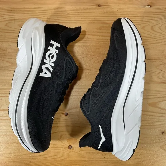 Hoka One One Clifton 10 Running Shoes Men’s 11 2E WIDE Black White 1162032 BWHT