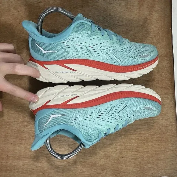 Hoka One One Clifton 8 Women’s Size 7.5D Wide Blue Running Athletic Shoes