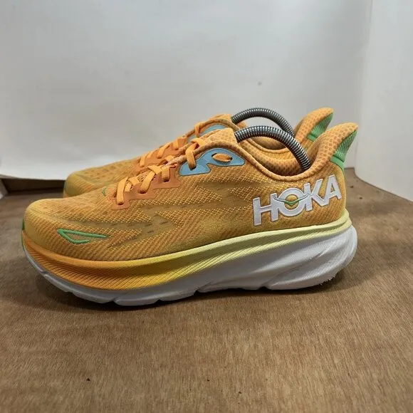 Hoka One One Clifton 9 Men Size 9.5 Orange Running Shoes Sneakers