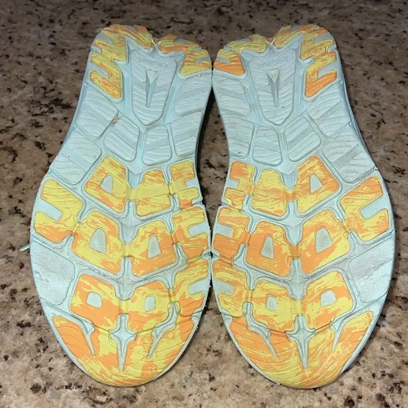 Hoka One One Kawana