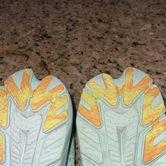 Hoka One One Kawana