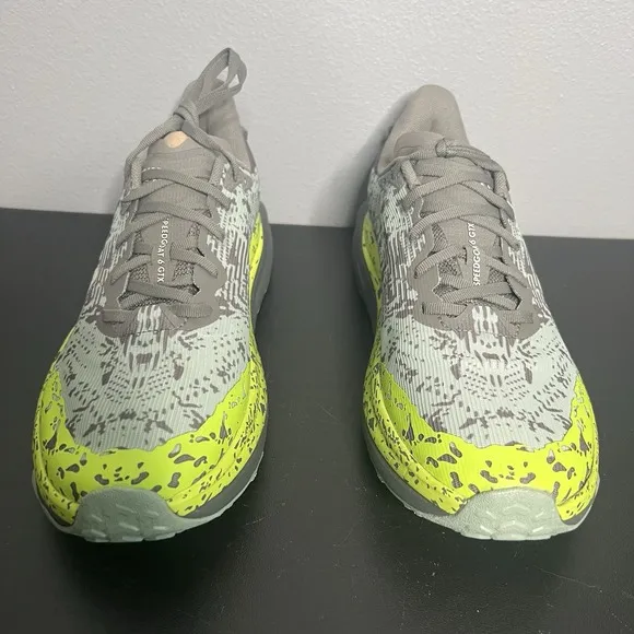 Hoka One One Speedgoat 6 GTX Men's Size 10 Green Gray Running Shoes New With Box