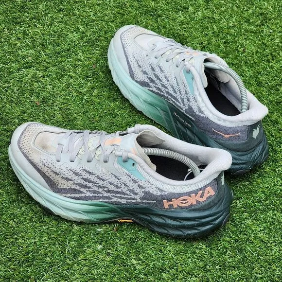 HOKA SPEEDGOAT 5 - Womens Athletic Shoes  - SIZE 8.5D WIDE