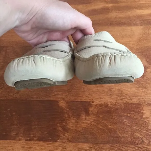 🎉HP🎉Cole Haan nude leather driving shoes size 8