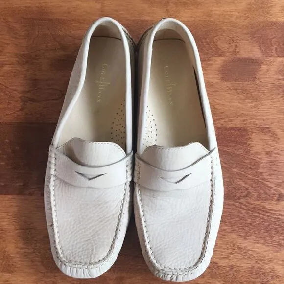 🎉HP🎉Cole Haan nude leather driving shoes size 8
