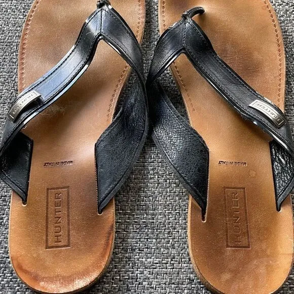 Hunter Women’s Black Thong Sandal Sz 39 EUR