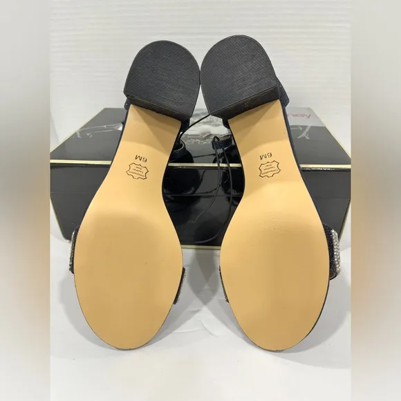 I. Miller Shoes Womens Emely Buckle Open Toe Block Heel Pumps. Size 6M. Navy