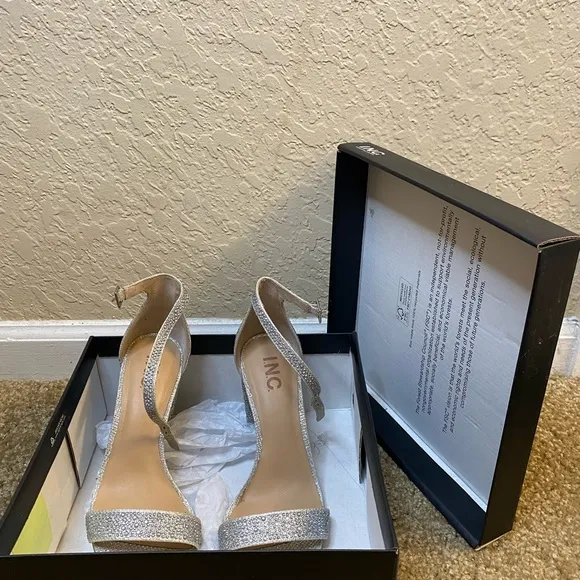 INC Lexini Silver Crystal Rhinestone Sandals Block Heel Sz 7M for prom