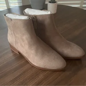 J. Crew Factory Grey Flat Ankle Boot. New