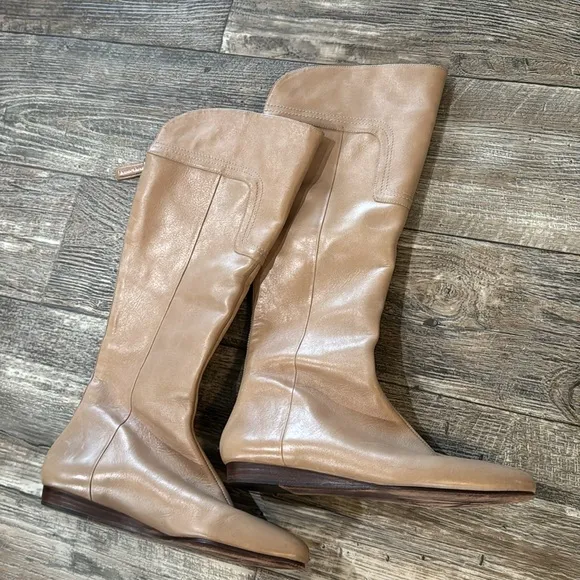 J VINCENT WOMEN TAN LEATHER BACK ZIP RETRO VINTAGE 90S FLAT KNEE BOOTS, 8 1/2M
