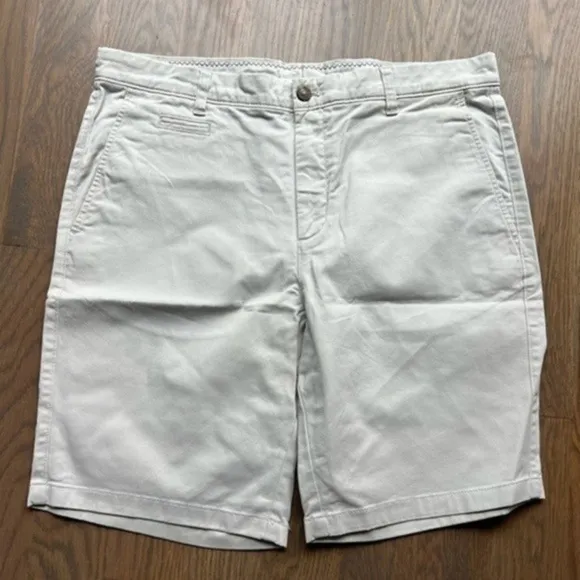 Johnnie-O off white neil stretch twill 9 inch shorts size 36 academia preppy E