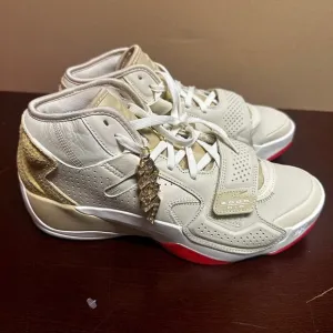 Jordan Mens Beige Zion 2 DO8990-217 Lace Up Athletic Basketball Shoes Sz 12 13 9