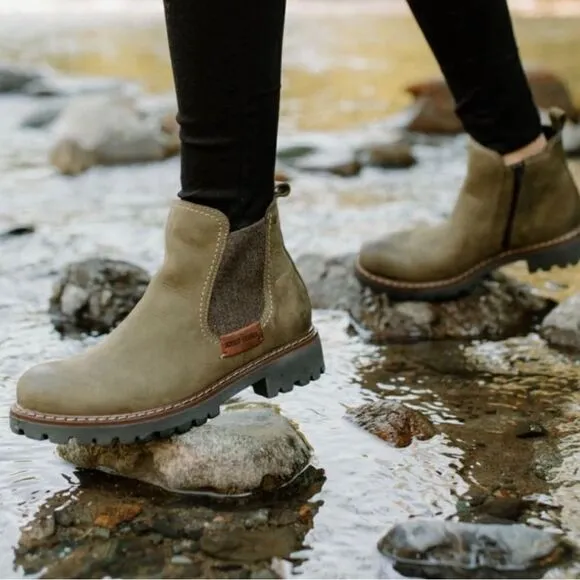 Josef Seibel  Marta 03 Chelsea Boot Olive Green boots size  5.5 (36)