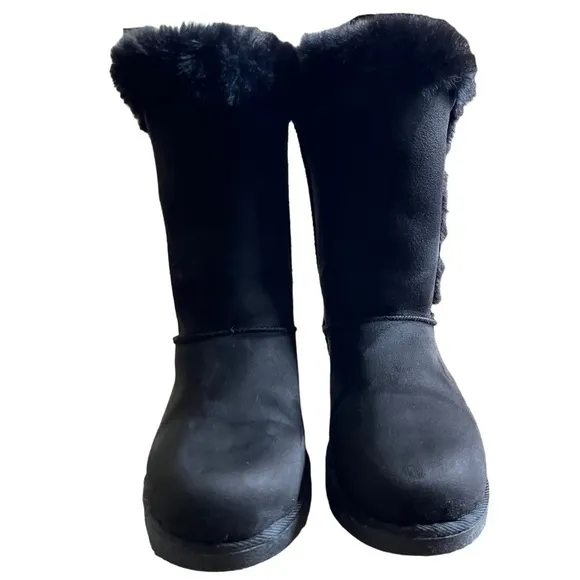JUICY COUTURE Women's Koded Faux Fur Winter Boots Size 9. NWT