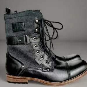 Jump J75 New in Box “Defense” Cap Toe Lace-up/Zipper Retro Black Boots, Mens’ 10