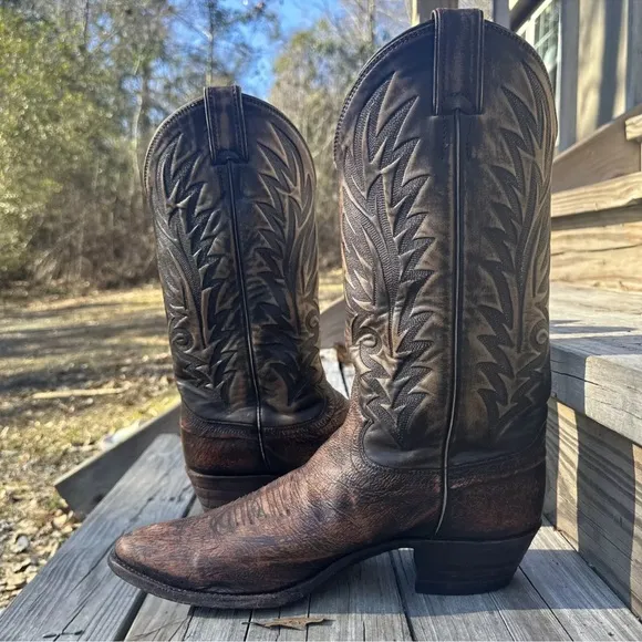 Justin Boots Brown Cowboy Western Boots with Intricate Stitching