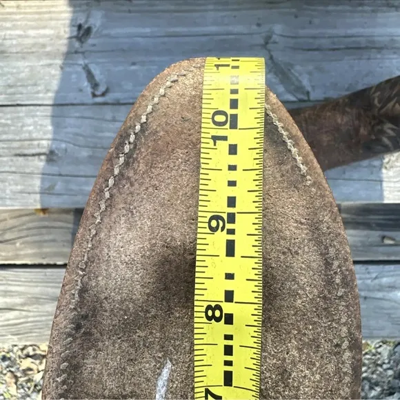 Justin Boots Brown Cowboy Western Boots with Intricate Stitching