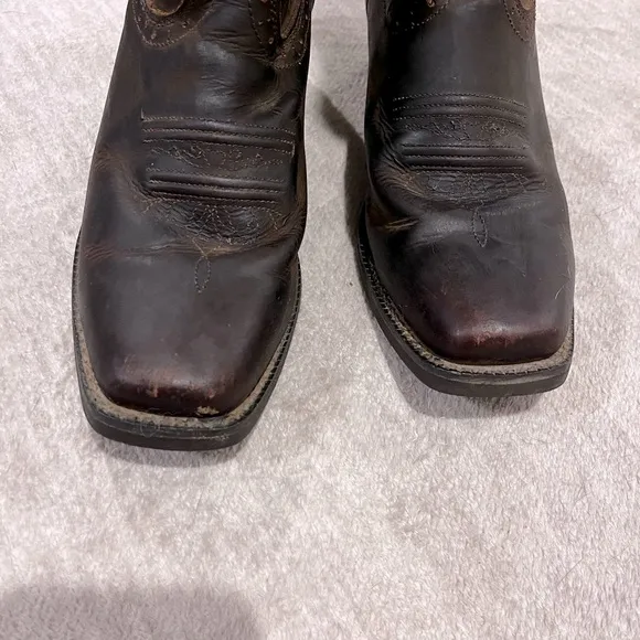 Justin Boots Women's 12&quot; Stampede BootMedium Brown