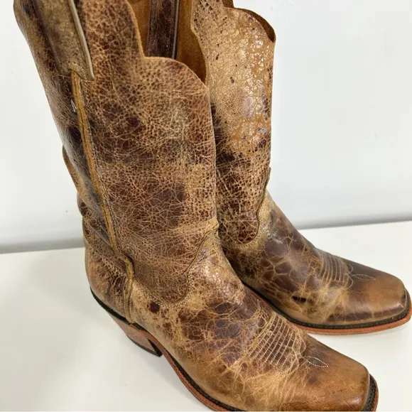 Justin Boots Women's Brown Square Toe Western Boots