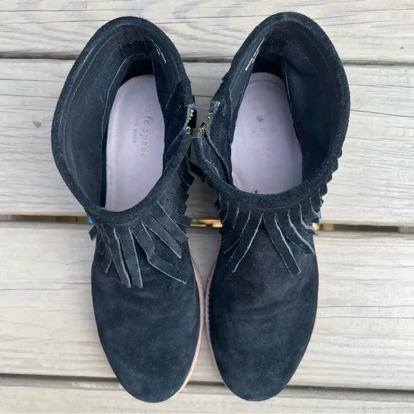 Kate spade Betsie Fringed Black Suede Flat Ankle Boots size 10.5 M