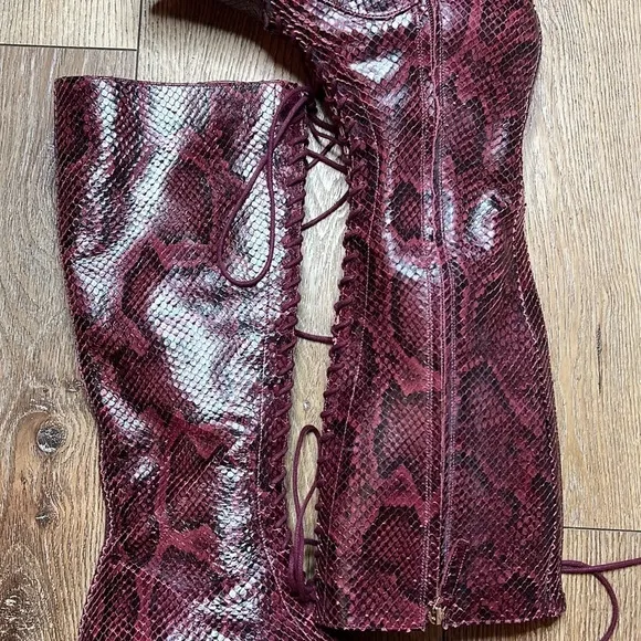 Kate Spade Lake Maroon Snake Embossed Lace Up Boots Size 10M