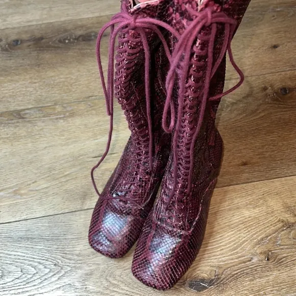 Kate Spade Lake Maroon Snake Embossed Lace Up Boots Size 10M