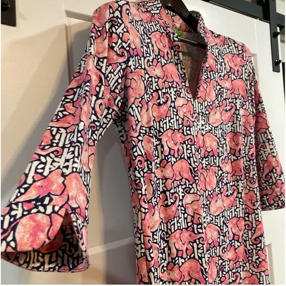 Kathrine Way‎ Elephant Midi Dress 3/4 sleeve size Med Nylon Spandex