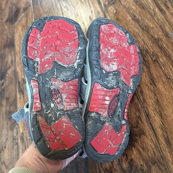Keen Gray/Red outdoor sandals, men’s 5 and women’s 7