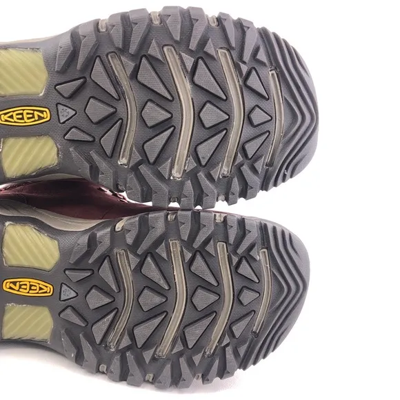 KEEN Greta Waterproof Leather Winter Boots 9.5