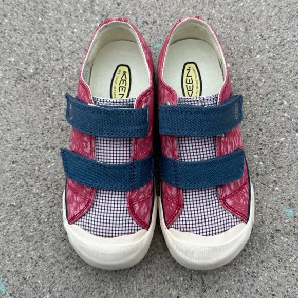 Keen Sula Slip On Shoes unisex preloved size 13 outdoor little kids straps
