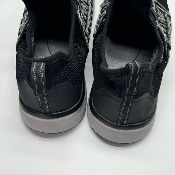 Keen | NWOT Black/Gray Athletic Shoes