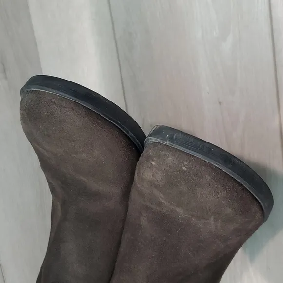 Kenneth Cole NY Womens Dara Ankle Suede Booties shoes sz 10M