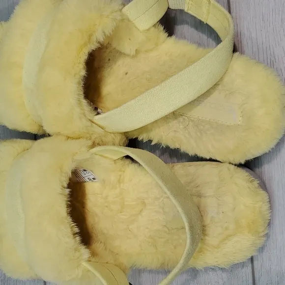 Koolaburra by UGG Women Outdoor Fur Sandals Platform shoes sz 7